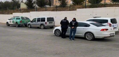 Şanlıurfa'da okul çevresinde denetim: Aranan şahıslar yakalandı