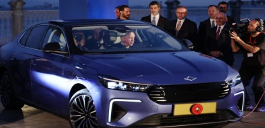 Cumhurbaşkanı Erdoğan’a TOGG’un yeni modeli hediye edildi