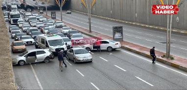 Şanlıurfa’da trafiğin en yoğun olduğu anda ortalık karıştı!  Trafik kilit…