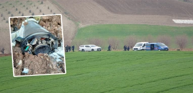 İmha edilen füzenin ikinci parçası tarlada ortaya çıktı!