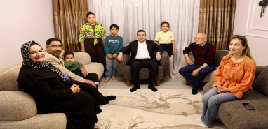 Başkan Özyavuz TOKİ sakinlerinin evine konuk oldu!