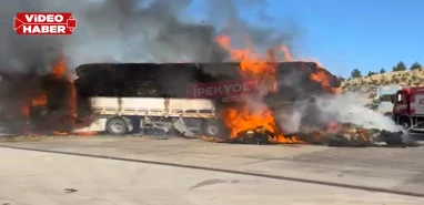 Şanlıurfa’da saman balyası yüklü tır alev alev yandı!