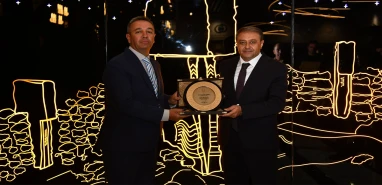 Şanlıurfa’da görev süresi sona erdi, plaketle uğurlandı