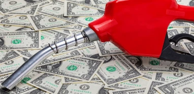 Akaryakıta çifte zam geliyor! Vatandaşa ne kadar yansıyacak?