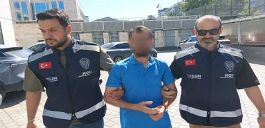 FETÖ'ye şafak operasyonu: ByLock kullanan öğretmen Şanlıurfa’da yakalandı