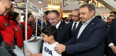 Şanlıurfa’da polis çocukları yararına kermes