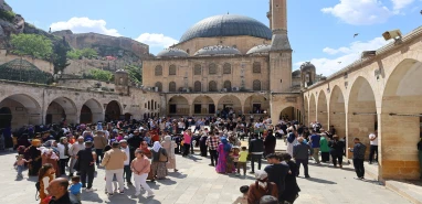 Şanlıurfa kilit: Göbeklitepe ve Balıklıgöl'de adım atacak yer kalmayacak!