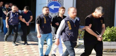 Şanlıurfa’da dahil 5 ilde sahte araç kiralama operasyonu!