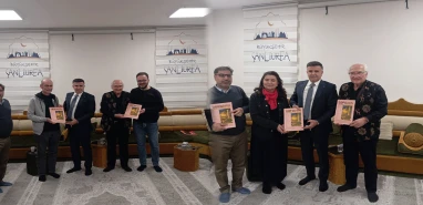 Ağam bizimle eğleniyor? Eğitim ne halde müdür ne havada....