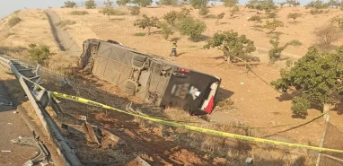 Şanlıurfa-Suruç yolunda yolcu otobüsü devrildi! Çok sayıda yaralı var