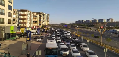 Şanlıurfa’da sayıları patladı! Nasıl sığacaklar bu yollara…