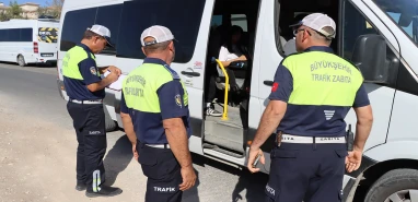 Şanlıurfa’da öğrencilerin güvenliği için tek tek inceledi