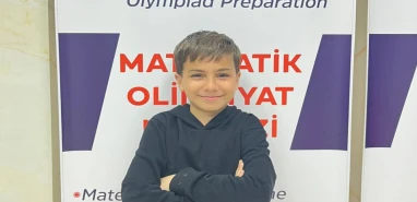 Şanlıurfalı öğrenci başarıdan başarıya koşuyor! Bu kez Singapur’da yarışacak
