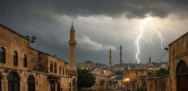 Şanlıurfa’da kabus gibi gece! Gök yarıldı, Urfalılar uykusuz kaldı