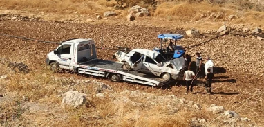 Şanlıurfa’da otomobil şarampole devrildi: 1’i ağır 6 yaralı