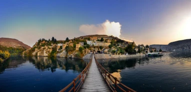 Şanlıurfa’da şehrin gürültüsünden kaçan buraya geliyor!