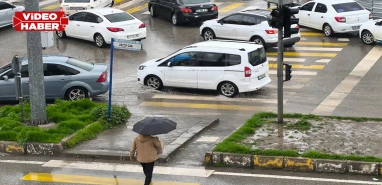 Şanlıurfa’da yağış dinmiyor! Kent sağanağa teslim