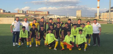 U13’te Şanlıurfaspor fırtınası! Minik ceylanlar zirveyi bırakmıyor