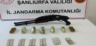 Şanlıurfa’da jandarmadan zehir tacirlerine baskın! Aramalarda silah ve mermi de çıktı