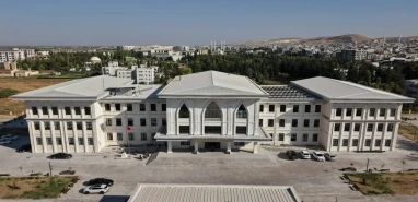 Şanlıurfa’da kaymakamlık yeni binasına taşındı! Vatandaşlar direkt otobüs hattı istiyor