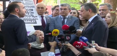 Özgür Özel Şanlıurfalı ailenin taleplerini Cumhurbaşkanı Erdoğan'a iletecek!