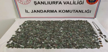 Şanlıurfa’da jandarmadan tarihi eser operasyonu! Binlercesine el konuldu