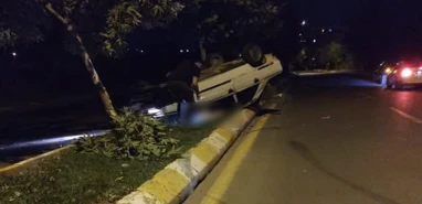 Şanlıurfa'da otomobil takla attı: 1'i ağır 2 yaralı