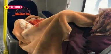 Şanlıurfa’da karlı havada şehir içi otobüsle şaşırtan yolculuk