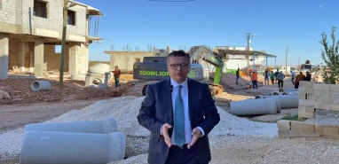 Urfa'da ilçenin en büyük mahallesinde kanalizasyon çalışması