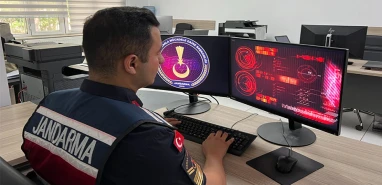 24 kişiyi dolandıran siber şebeke çökertildi!
