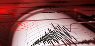 Balıkesir sallanmaya devam ediyor: Sındırgı'da gece saatlerinde korkutan deprem!