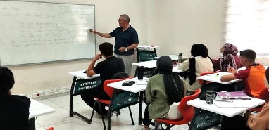 Tatili boş geçirmiyorlar! Eyyübiye gençliği hedefe kitlendi