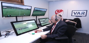 TFF’den flaş karar: VAR konuşmaları yayınlayacak mı?