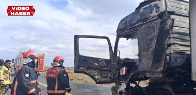 Şanlıurfa’da kara yolunda korku dolu anlar! Küle döndü