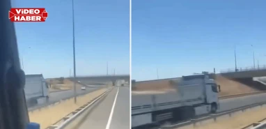Gaziantep-Şanlıurfa yolunda hayrete düşüren görüntü! Koca tır ters yönde…