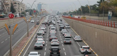 Şanlıurfa’da ders zili yeniden çaldı, trafik yoğunluğu başladı