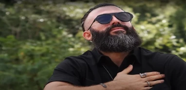 Şarkısıyla tepki toplayan Turabi hakkında yakalama kararı