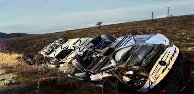 Türkiye güne korkunç kazayla uyandı! Ölü ve çok sayıda yaralı var