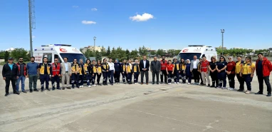 Türkiye’de bir ilk Şanlıurfa’da! 21 kadın sağlıkçı, ambulans…