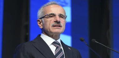 Bakan Uraloğlu açıkladı: Discord ve Roblox ne zaman erişime açılacak?