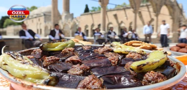 Urfa’da tepsi kebabına "patlıcan" darbesi!