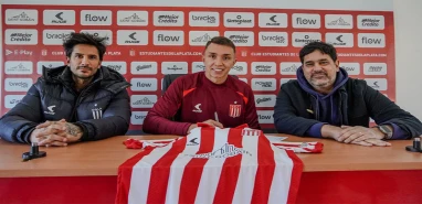 Muslera resmi imzayı attı: 14 yıl sonra bambaşka forma