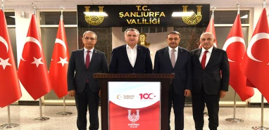 Gençlik ve Spor Bakanı Bak ve TFF Başkanı Şanlıurfa’da! Valiliği ziyaret etti