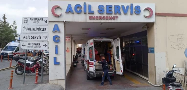 Dayağın böylesi görülmedi... Kendi kafasına vurdu