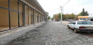 Harran'da esnaf ve vatandaşlar için yeni yol çalışmaları