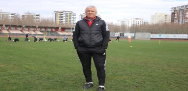 Karaköprüspor Erbaaspor maçı hazırlıklarına başladı