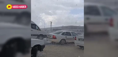 Şanlıurfa'da böyle dolu yağışı görülmedi! Mermi gibi yağdı, sürücüler zor anlar yaşadı...