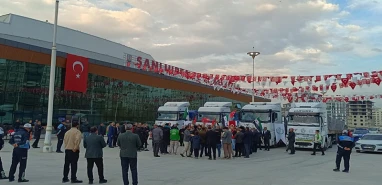 Şanlıurfa'dan Suriye'ye onlardan önce yardımları gitti