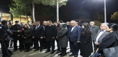 CHP Heyeti Şanlıurfa'da! Deprem saatinde enkaz başında anma programı