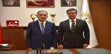 Bekir Bozdağ'dan Başkan Bucak'a destek açıklaması: Başkan yardımcısı gibi hizmet edeceğiz